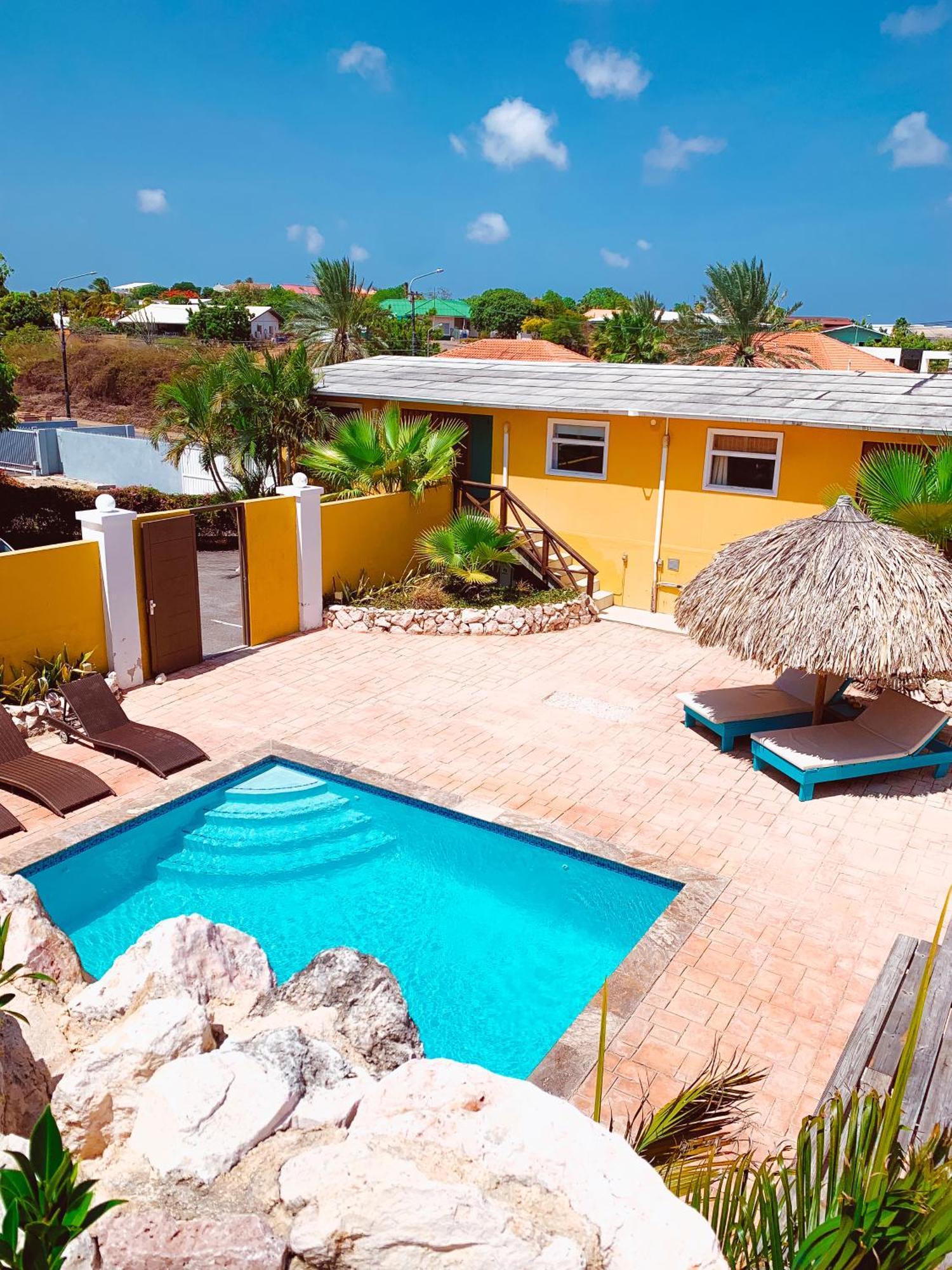 Casa Di Caribe - Beach House Willemstad Exterior photo